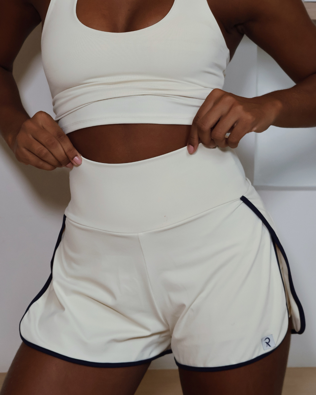 Detalhe do shortinho interno e bolso lateral do Short Brisa